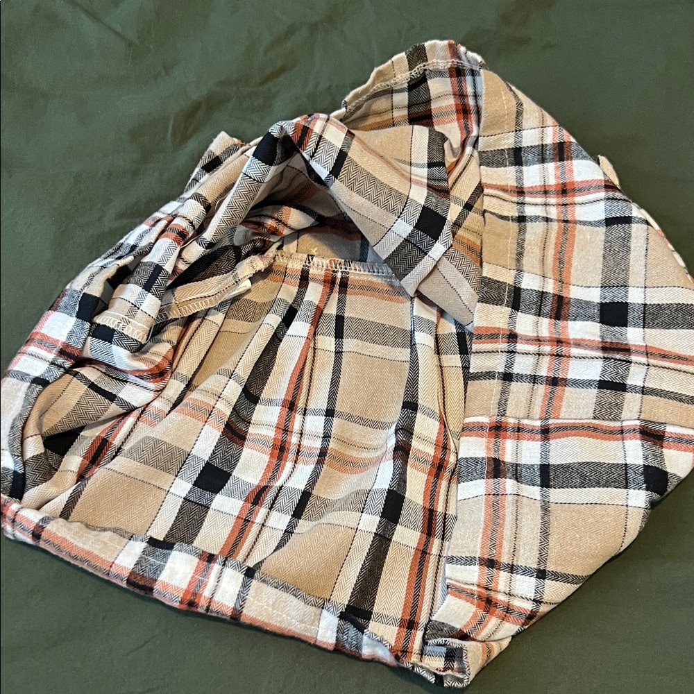 SHEIN Kids Plaid Skirt with Button Accents - Picture 4 of 4